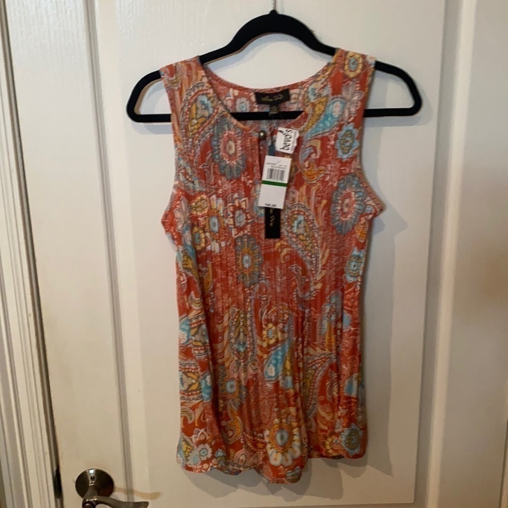 Melissa Paige pleated top flare bottom top Sz L NWT
